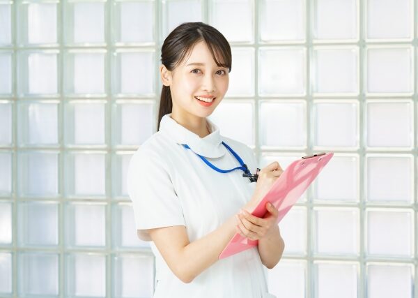 看護師さんが抱える足の不調やトラブル