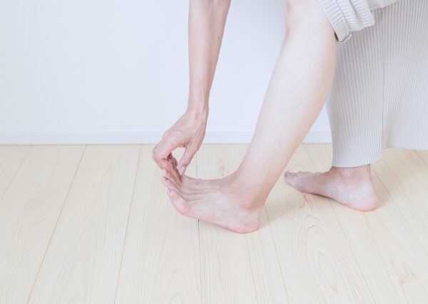 モートン神経腫になる人の共通点3つ｜姿勢・歩き方・靴選び