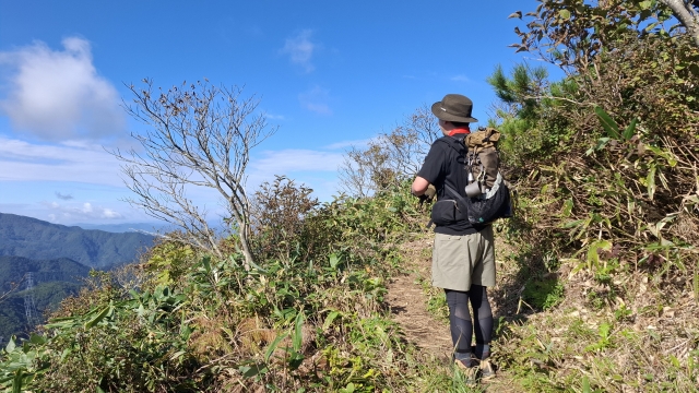 登山後の膝・足の痛み、年齢のせいではありません