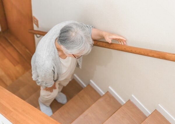 整体師が伝えたい本当の転倒予防｜年齢のせいにしない身体づくり